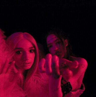 Escucha la colaboración de Poppy + Grimes