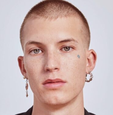 Escucha “Medicine”, el nuevo sencillo de Gus Dapperton