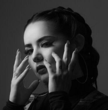 “Conmigo Duermes”, lo nuevo de Hispana