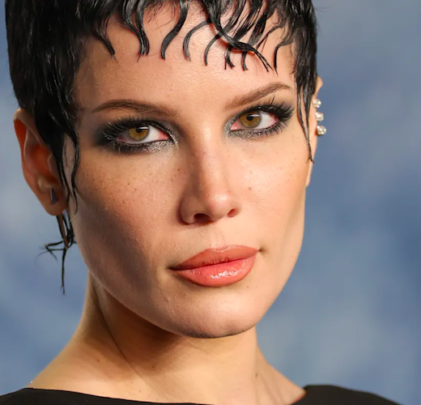 Halsey estrena “The End”, la canción más triste de su carrera