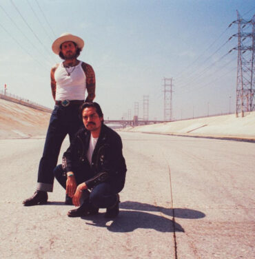 Hermanos Gutiérrez presenta “Los Chicos Tristes”