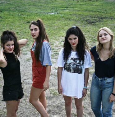 Hinds estrena 