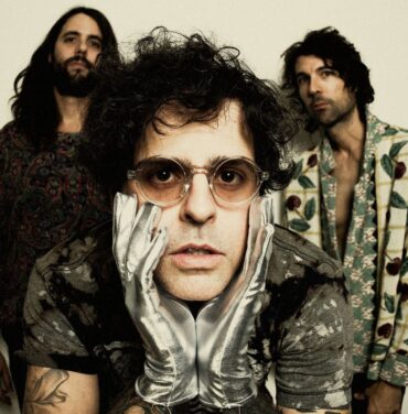 Hippie Hourrah comparte “Or aux dents #1 & #2” en vivo