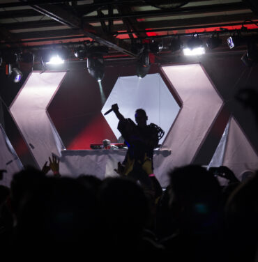 Celebración negra: 20 años de Hocico