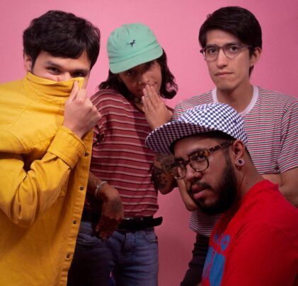 Holbox estrena video para “Banana Yoshimoto”