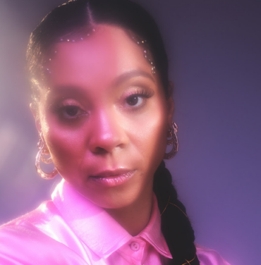 Hollie Cook comparte “Full Moon Baby” y anuncia nuevo álbum