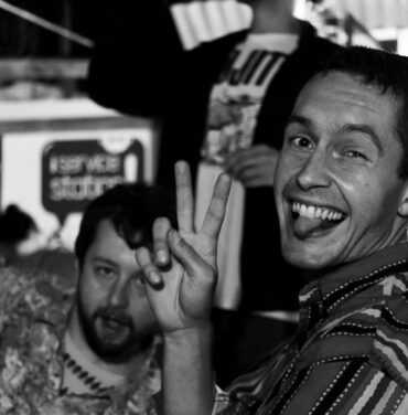 Holotropics nos lleva de viaje en “Painted Paradise”