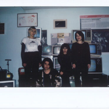 PREMIERE: Howless presenta video para su sencillo “Levels”