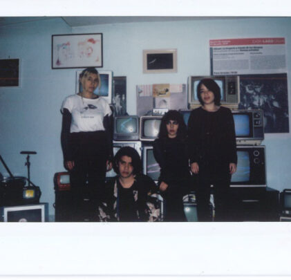 PREMIERE: Howless presenta video para su sencillo “Levels”