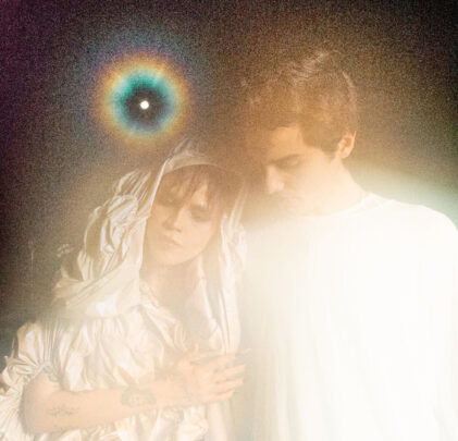 Bruses estrena “Bestia” con Humbe