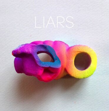 LIARS nos regalan canciones
