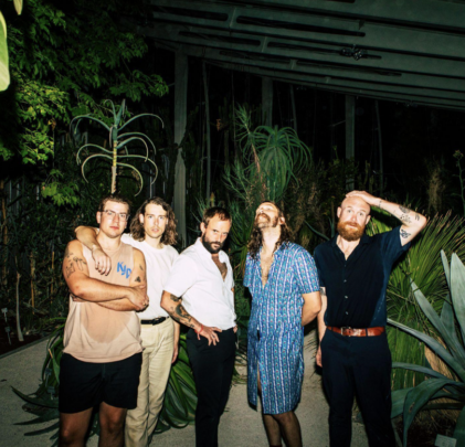 Mira la épica presentación de IDLES junto a LCD Soundsystem