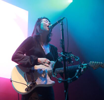 Converse Rubber Tracks Live: Noche de tenis y chicas con Dum Dum Girls