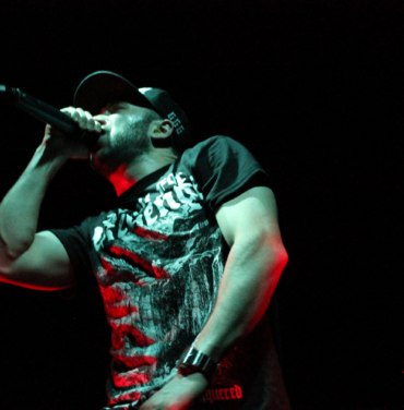 Obey the Brave: Violenta Obediencia