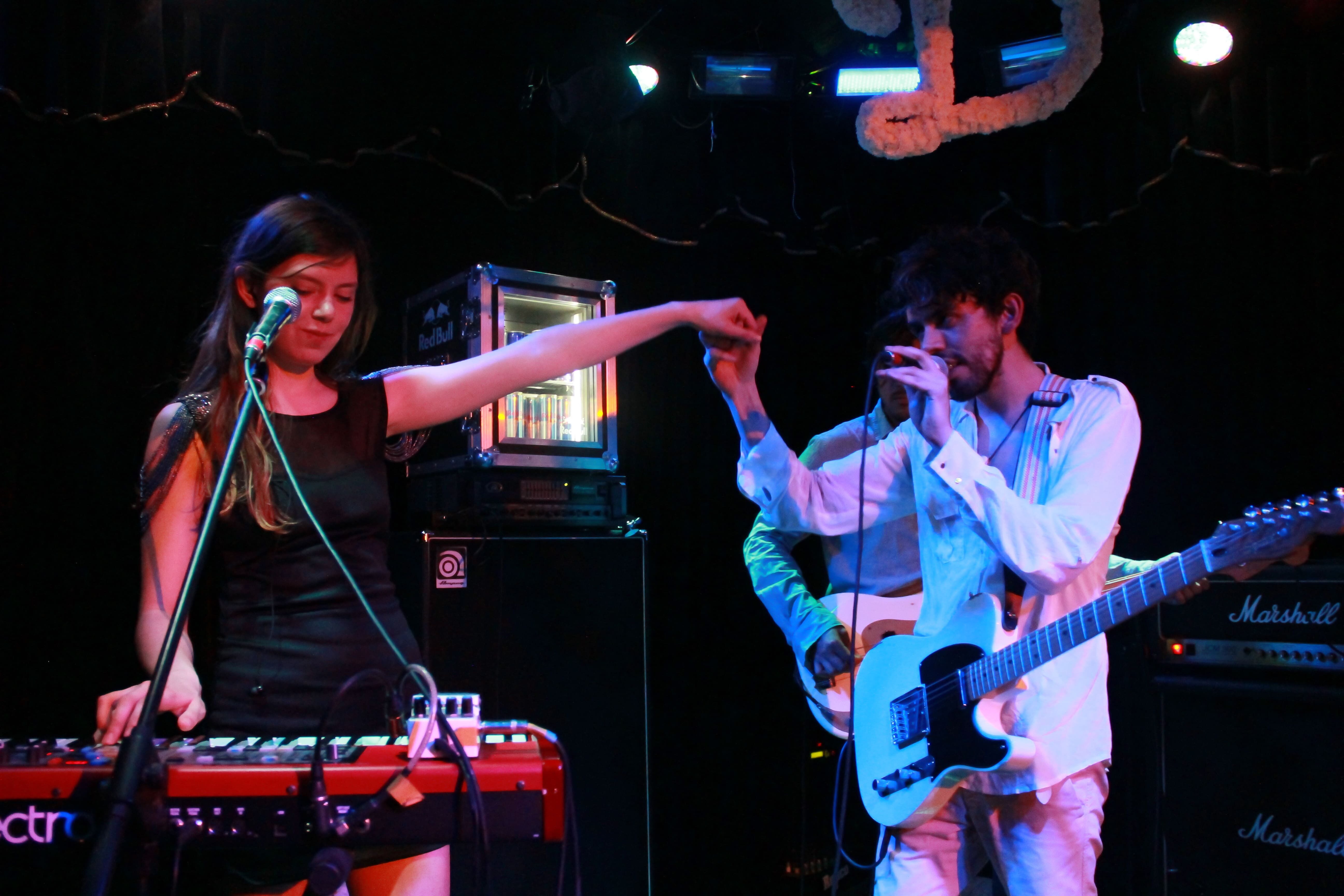 Dënver: Los adolescentes seguirán bailando