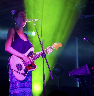 Warpaint: la dualidad entre celulares y deleite