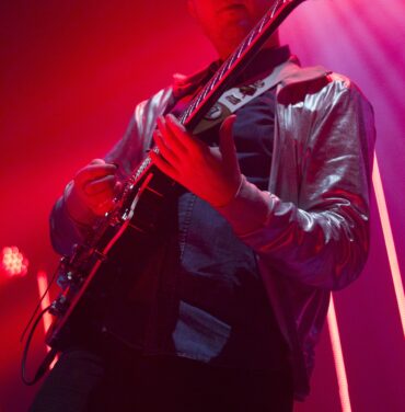 Two Door Cinema Club cimbró el Auditorio BlackBerry