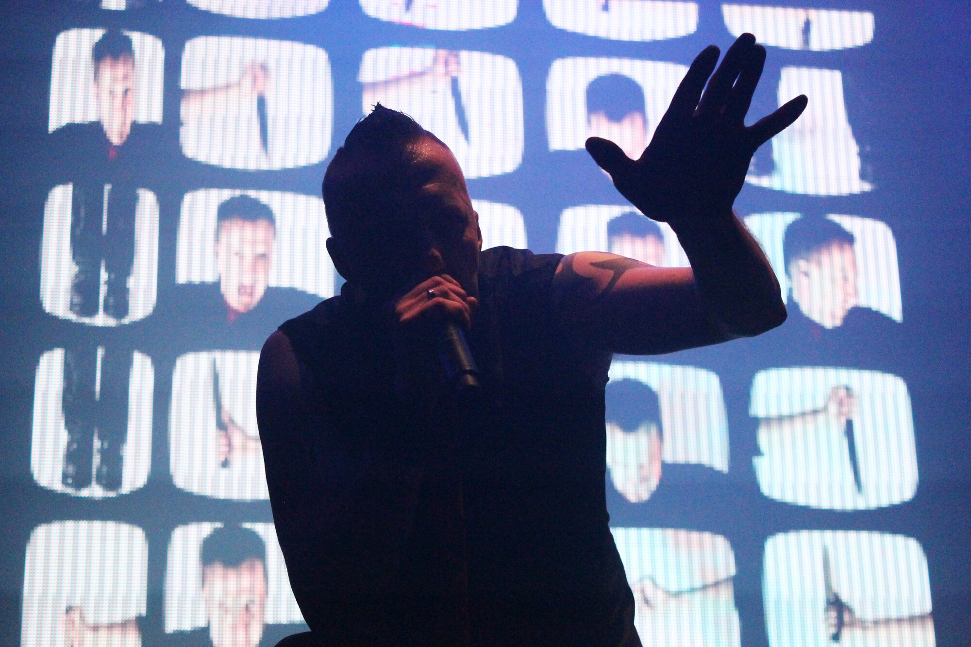 Suicide Commando: fina destrucción en el Circo Volador