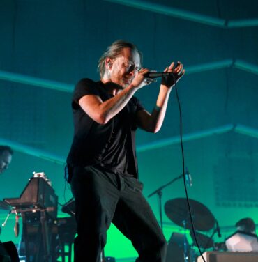 Atoms For Peace: Carcajadas sobre la pista