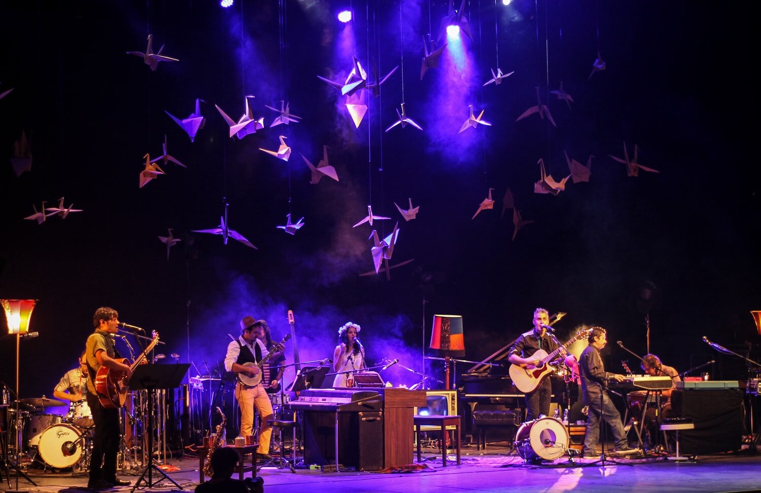 La Gusana Ciega: Lluvia dentro del teatro