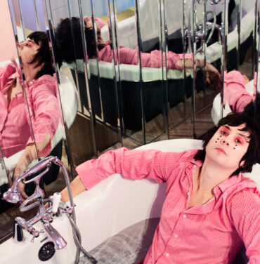 Johnny Jewel comparte 