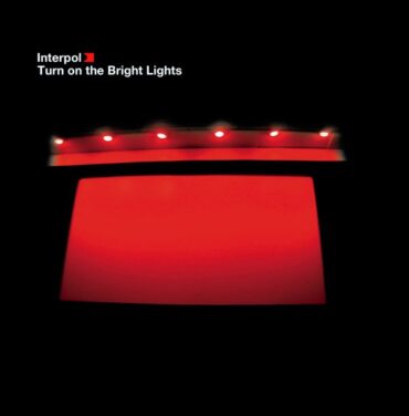 A 20 años de 'Turn On the Bright Lights' de Interpol