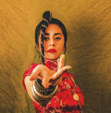 Itzel Noyz presenta el sencillo “Beso Picor”