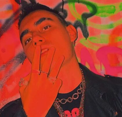 Ivanavenirtusamigos, flow digital escondido entre glitch