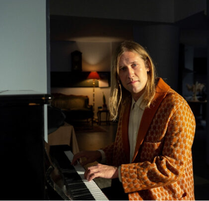 Jaakko Eino Kalevi estrena el álbum, 'Chaos Magic'