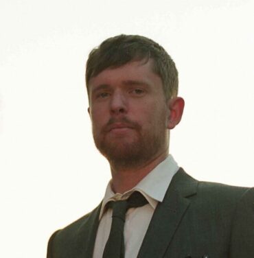 Escucha “Pick Me Up”, el nuevo tema de James Blake