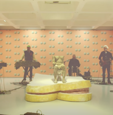 Jarv Is... hace cover a The Velvet Underground y a The Fall