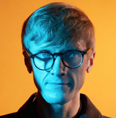 Jas Shaw de Simian Mobile Disco estrena música