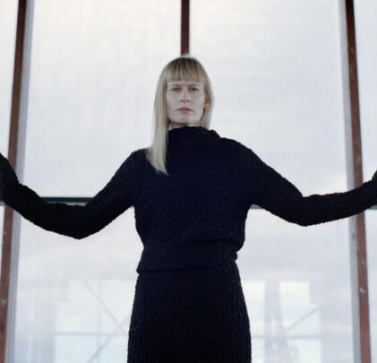 Jenny Hval estrena “The artist is absent”