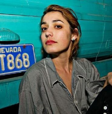 Jenny Lee, de Warpaint, lanzará album solista