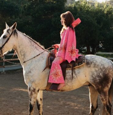 Jenny Lewis lanza video con Beck y St. Vincent