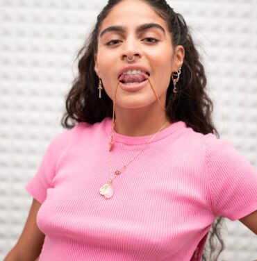 Jessie Reyez entra a la poesía con Words of a Goat Princess