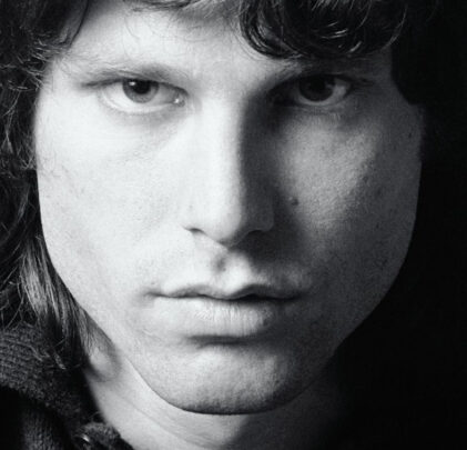 Publican libro de poemas y textos inéditos de Jim Morrison