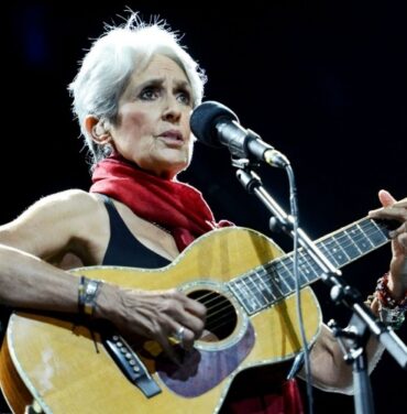 Joan Baez le hace un cover a ANOHNI