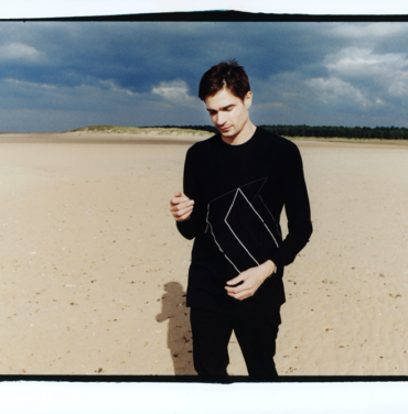 Jon Hopkins comparte composición de piano