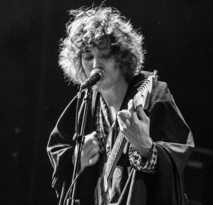 Jonathan Rado de Foxygen le hace un cover a Bruce Springsteen