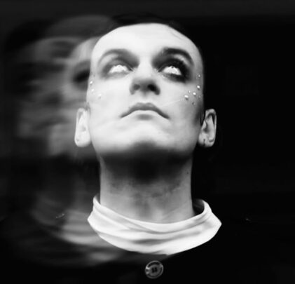 Jonathan Bree estrena el video de “Steel and Glass”