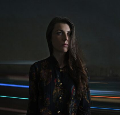 Julia Holter lanza el video de 