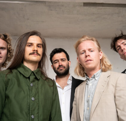 Kakkmaddafakka regresa con “Sixth Gear”