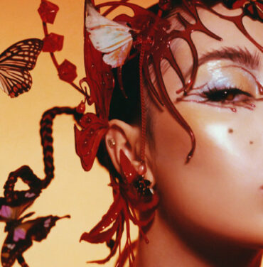 Kali Uchis invita a sus fans a detener su consumo de alcohol