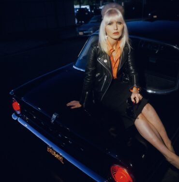 Kate Clover comparte el video oficial para “Tearjerker”