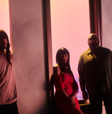 “Hold Me Up (Thank You)”, el nuevo video de Khruangbin