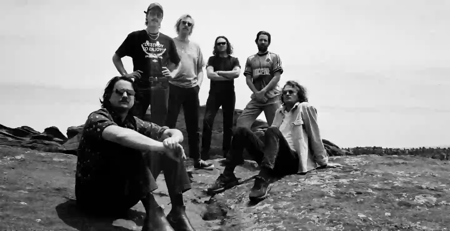 King Gizzard & the Lizard Wizard comparte “Phantom Island”