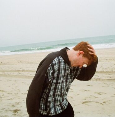 King Krule comparte video de “FLIMSIER”
