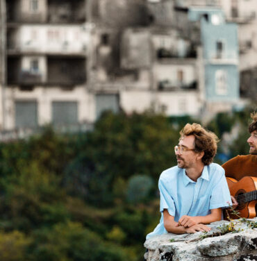 Kings of Convenience libera su sencillo “Fever”