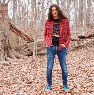 Kurt Vile anuncia '(watch my moves)' y comparte nueva canción